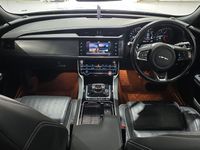Used Jaguar XF R-Sport 180 HP (132 kW) 2018 White Sedan