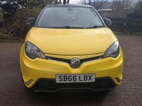Used MG MG3 106 HP (77 kW) 2016 Yellow Hatchback
