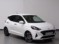 Used Hyundai i10 Premium 67 HP (49 kW) 2023 White Hatchback
