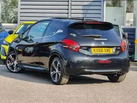 Used Peugeot 208 Prestige 208 HP (152 kW) 2016 Black Hatchback