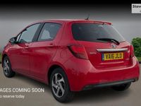 Used Toyota Yaris Hybrid 101 HP (74 kW) 2016 Hatchback