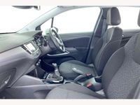 Used Vauxhall Crossland X 83 HP (61 kW) 2018 White SUV