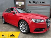 Begagnad Audi A3 Sport 2014 Röd Halvkombi