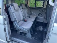 Usado Ford Tourneo Titanium 130 HP (95 kW) 2019 Prateado Monovolume