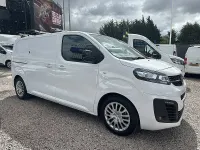 Used Vauxhall Vivaro 120 HP (88 kW) 2023 White MPV