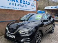 Used Nissan Qashqai N-Connecta 115 HP (84 kW) 2017 Black SUV