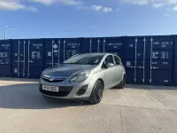 Used Vauxhall Corsa Design Edition 99 HP (72 kW) 2014 Silver Hatchback