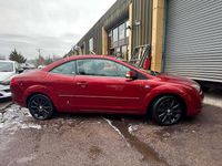 Używany Ford Focus Cabriolet 2007 Czerwony Kabriolet
