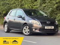 Used Toyota Auris 132 HP (97 kW) 2012 Grey Hatchback