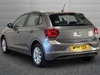 Used VW Polo SE 95 HP (69 kW) 2018 Limestone grey Hatchback