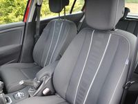 Used Renault Mégane III Dynamique 110 HP (80 kW) 2014 Red Hatchback