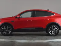 Używany Renault Arkana Version S 142 KM (104 kW) 2023 Czerwony SUV