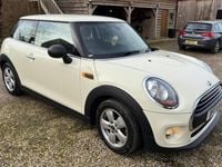 Used Mini ONE Hatch 102 HP (75 kW) 2017 White Hatchback