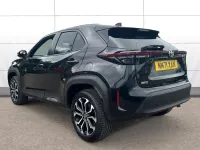 Used Toyota Yaris Hybrid Design 116 HP (85 kW) 2022 Black Estate