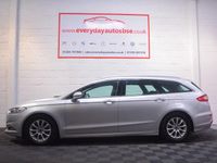 Usado Ford Mondeo Zetec 120 HP (88 kW) 2018 Prateado Carrinha