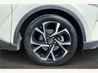 Used Toyota C-HR 122 HP (89 kW) 2017 White SUV