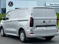Usado VW Transporter Pro 110 CV (80 kW) 2025 Gris Van