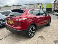 Used Nissan Qashqai Tekna 110 HP (80 kW) 2016 Red SUV