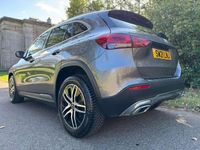 Usado Mercedes GLA200 163 HP (119 kW) 2021 Cinzento SUV