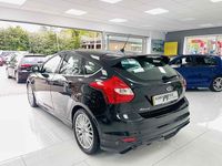 used Ford Focus 1.6 125 Zetec S 5dr Powershift