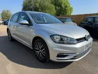 Used VW Golf VII SE 113 HP (83 kW) 2019 Silver Hatchback