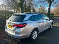 Used Vauxhall Astra Design Edition 105 HP (77 kW) 2019 Silver Estate