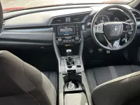 Used Honda Civic SR 126 HP (92 kW) 2018 Red Hatchback