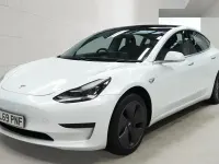Used Tesla Model 3 Standard Range 239 kW (325 HP) 2019 White Sedan