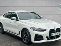 Używany BMW i4 M Sport 207 kW (282 KM) 2024 Biały Sedan/Limuzyna