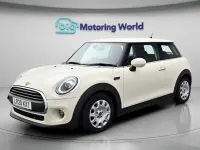 Used Mini ONE Classic 102 HP (75 kW) 2020 White Hatchback