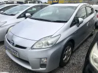 Usado Toyota Prius 140 CV (102 kW) 2025 Plateado Utilitario