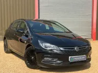 Used Vauxhall Astra Elite 200 HP (147 kW) 2018 Black Hatchback