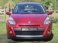 Used Renault Clio II 86 HP (63 kW) 2009 Red Hatchback