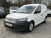Usado VW Caddy 102 HP (75 kW) 2022 Branco Monovolume