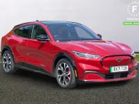 Begagnad Ford Mustang Extended Range 351 HK (258 kW) 2021 Röd Halvkombi