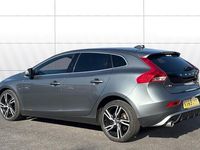 Used Volvo V40 R-Design 122 HP (89 kW) 2019 Hatchback