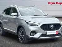 Używany MG ZS Exclusive 111 KM (81 kW) 2024 SUV