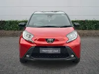 Used Toyota Aygo X 72 HP (52 kW) 2024 Red SUV