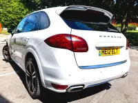 Used Porsche Cayenne 245 HP (180 kW) 2012 White SUV
