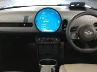 Begagnad Mini Cooper Hatch 113 kW (154 HK) 2025 Blå Halvkombi