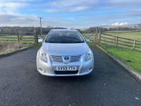 Second-hand Toyota Avensis 2010 Argintiu Break
