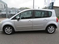 Used Renault Grand Modus Dynamique 86 HP (63 kW) 2008 Silver MPV