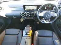 Usado Mercedes C200 AMG line 163 HP (119 kW) 2020 Prateado Coupé