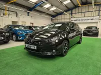 Used Toyota Auris Hybrid Design 2018 Black Hatchback