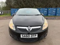 Second-hand Vauxhall Corsa 2010 Negru Hatchback