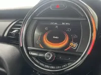 Usado Mini ONE Hatch 102 CV (75 kW) 2018 Blanco Utilitario