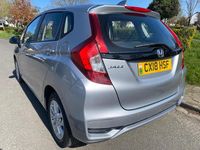 Used Honda Jazz SE 102 HP (75 kW) 2018 Silver Hatchback