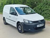 Begagnad VW Caddy 74 HK (54 kW) 2014 Vit Minibuss