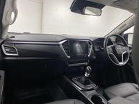 Used Isuzu D-Max 163 HP (119 kW) 2022 Red Pickup