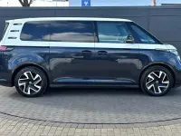 Usado VW ID. Buzz Pro 150 kW (204 HP) 2023 Branco Monovolume